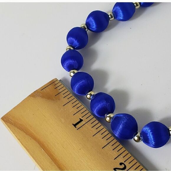 VINTAGE Satin Thread-Wrapped Bead Necklace - Picture 6 of 7